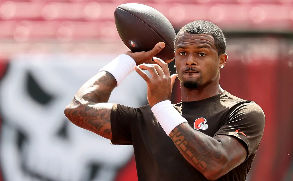 Raio-X do Atleta: Deshaun Watson conduz campanhas decisivas, mas busca consistência