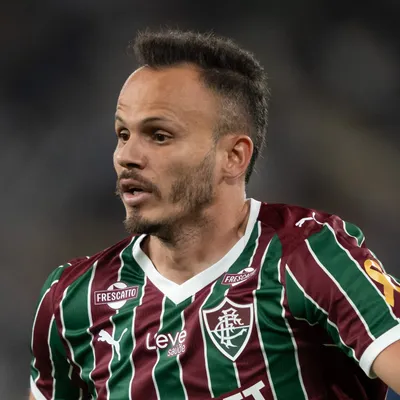 Renê vira dúvida no Fluminense para o duelo contra o Coritiba