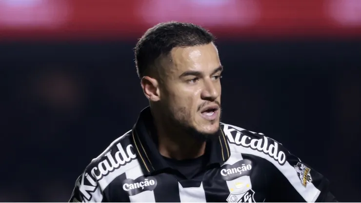 Coutinho em ação no MorumBIS contra o São Paulo.
