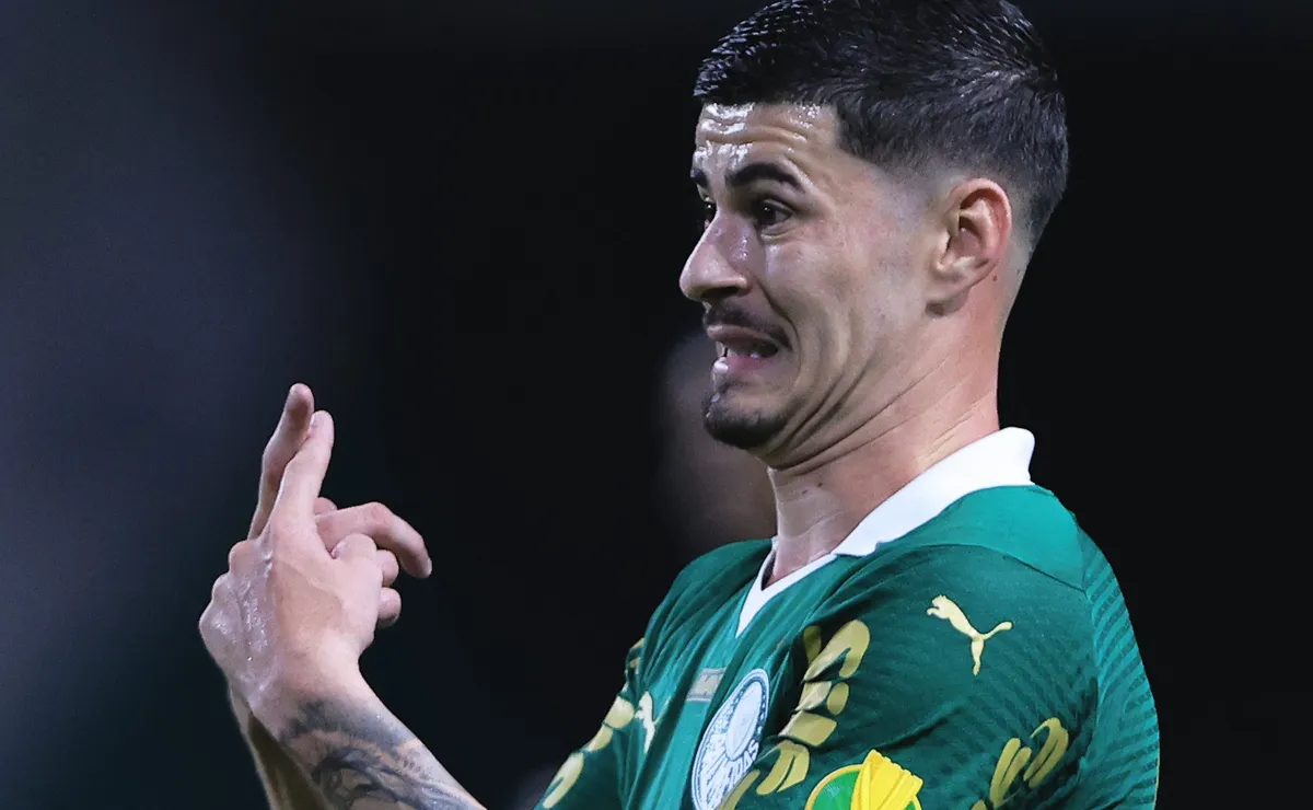Rômulo expõe questão incômoda no Palmeiras sobre escolha de Abel Ferreira