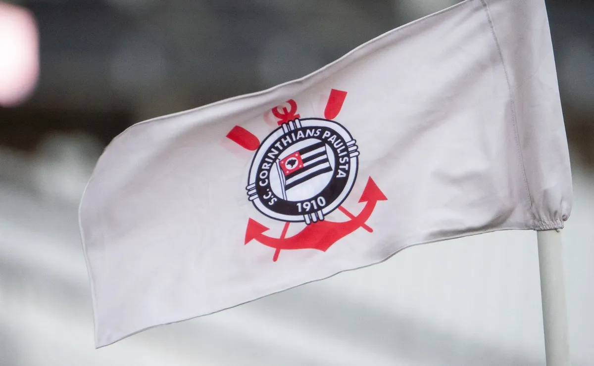 Corinthians já tem trio da Ponte Preta treinando, mas ainda espera fim do transfer ban