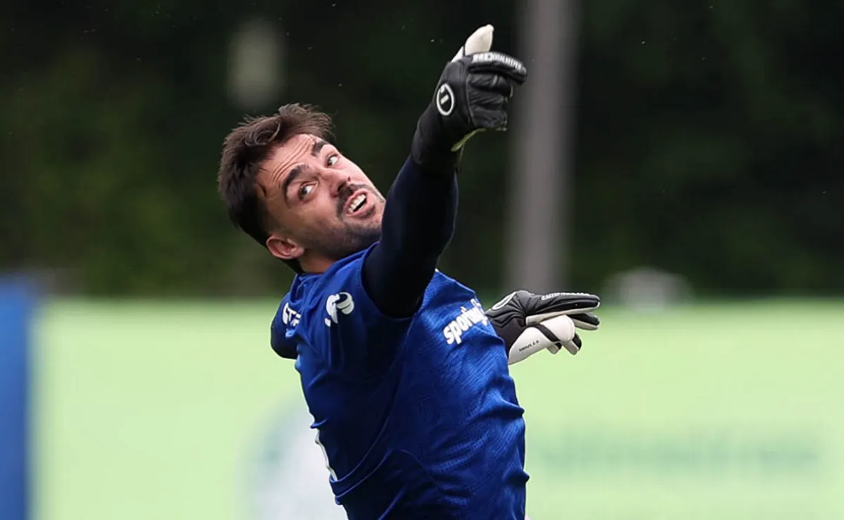Opinião: Contratação de Bertinato pelo Palmeiras revela uma estratégia maior para o gol palestrino