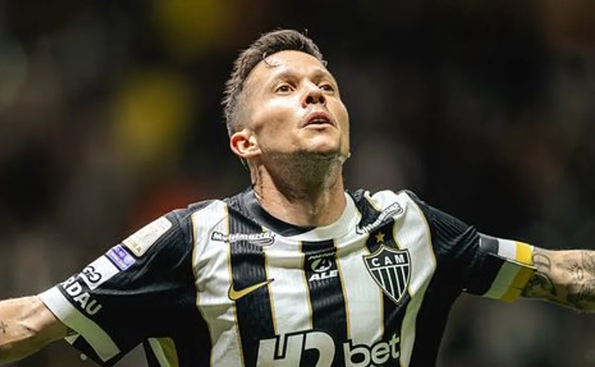 Atlético bate Bragantino e sobe para o 7º lugar no Campeonato Brasileiro