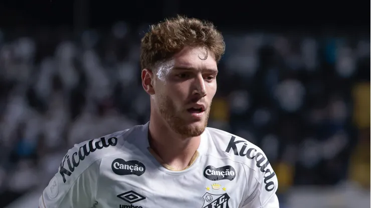 Rollheiser durante jogo na Vila Belmiro.