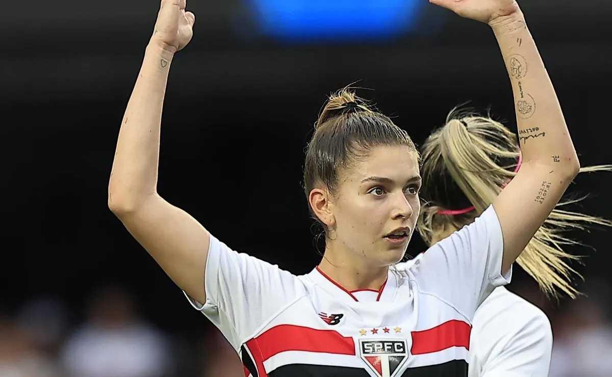 Carol Gil, do São Paulo, é convocada para a Seleção Brasileira após corte de Thais Ferreira