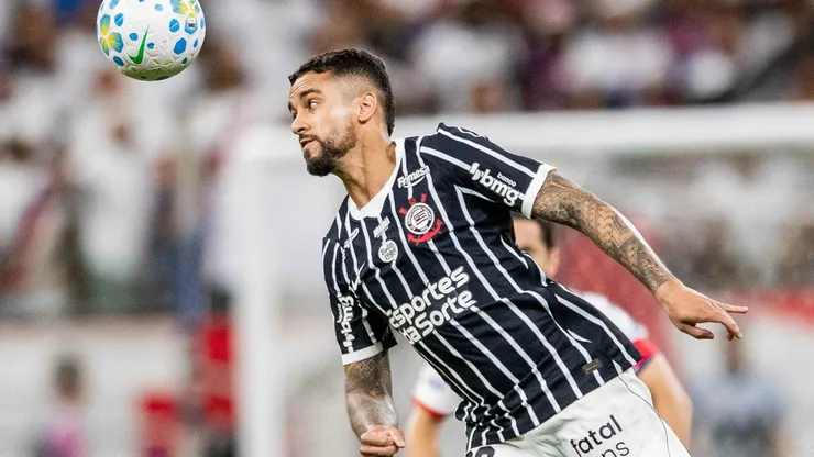 Corinthians ainda não conversa com Matheus Pereira - Foto: Jhony Pinho/AGIF