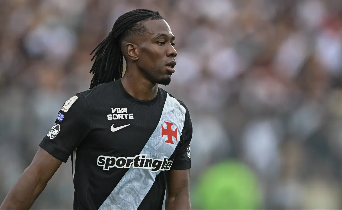 Cuesta se recupera de lesão e vira dúvida no Vasco para clássico contra o Botafogo