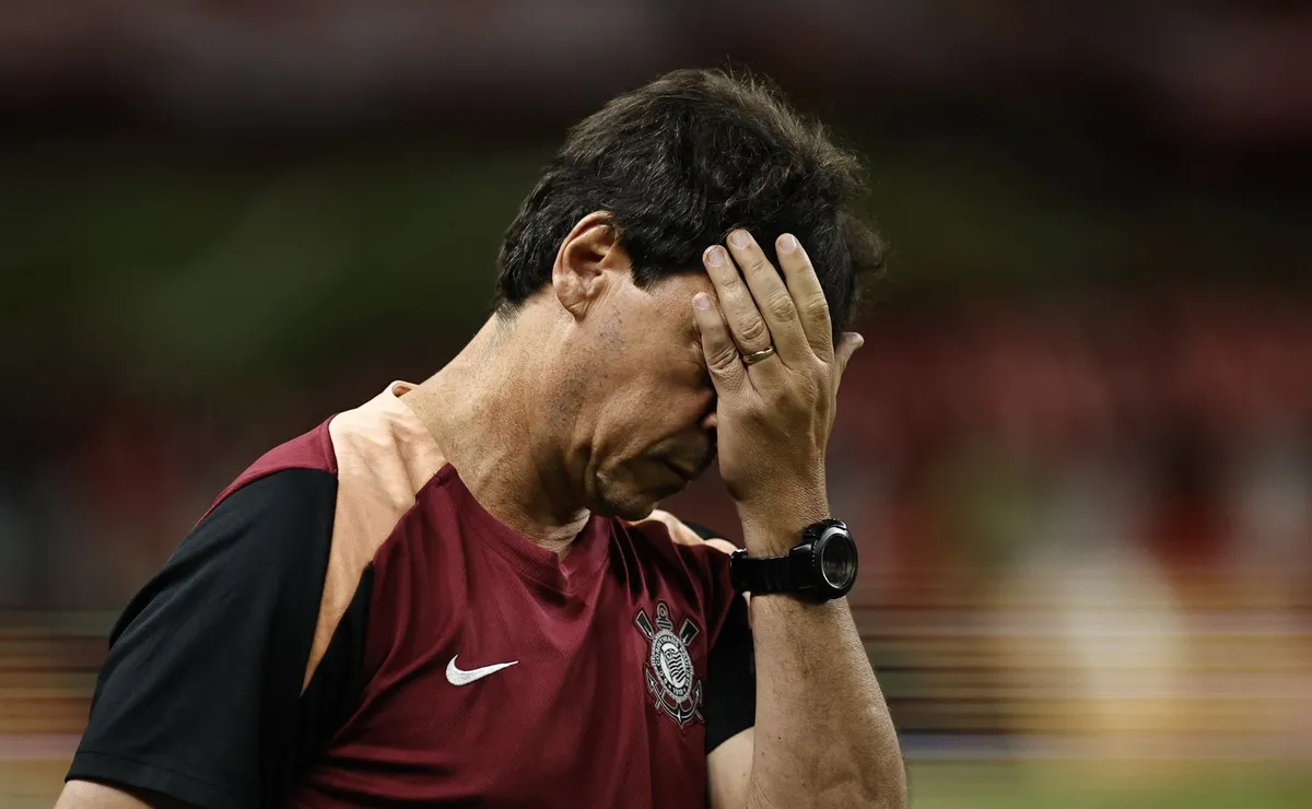 Opinião: Diniz recebeu o que precisava no Corinthians; agora não há mais desculpa