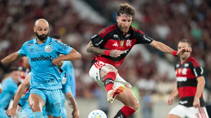 Léo Pereira jogador do Flamengo durante partida contra o Santos. Foto: Jorge Rodrigues/AGIF