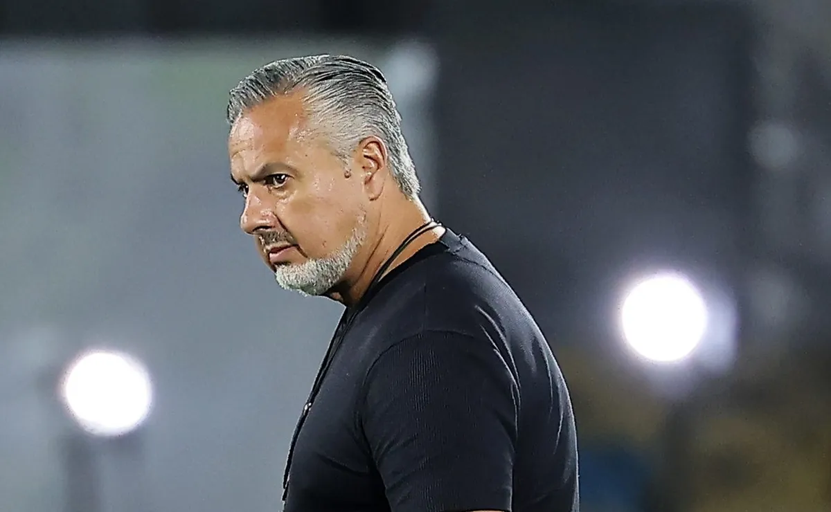 Bap e Boto seguem investindo em jovens e meio-campista Pedro Henrique se apresenta semana que vem