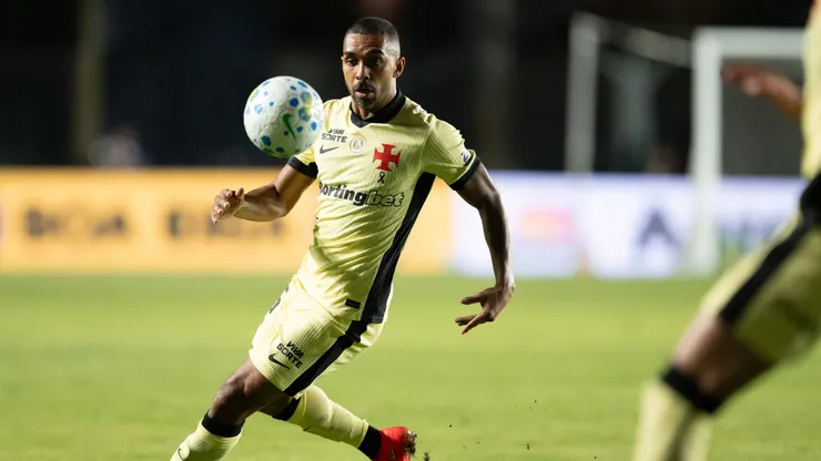 Paulo Henrique durante partida pelo Vasco. Foto: Jorge Rodrigues/AGIF