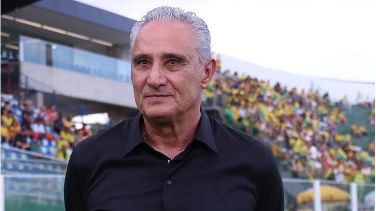 Tite técnico do Botafogo durante partida contra o Mirassol no estádio Jose Maria de Campos Maia pelo campeonato Brasileiro A 2026.