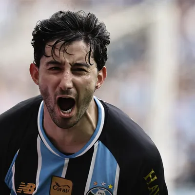 Grêmio paga R$ 200 mil ao Palmeiras por voo de Villasanti até Belém