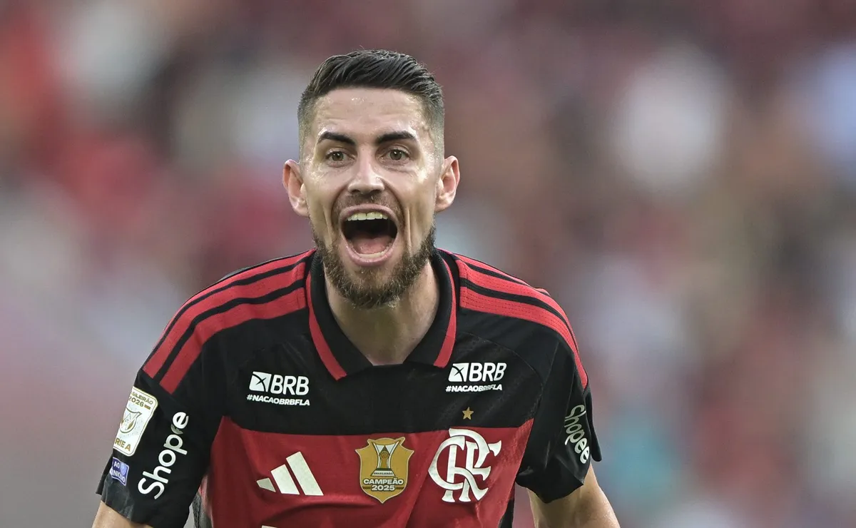 Jorginho ironiza o Palmeiras com declaração sobre Mundial e comenta a carreira na Europa