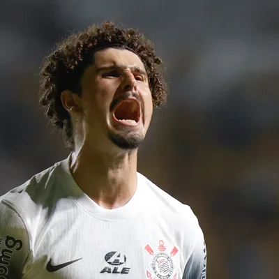 Análise: Iago Machado ganha moral com "sumiço" de André Ramalho