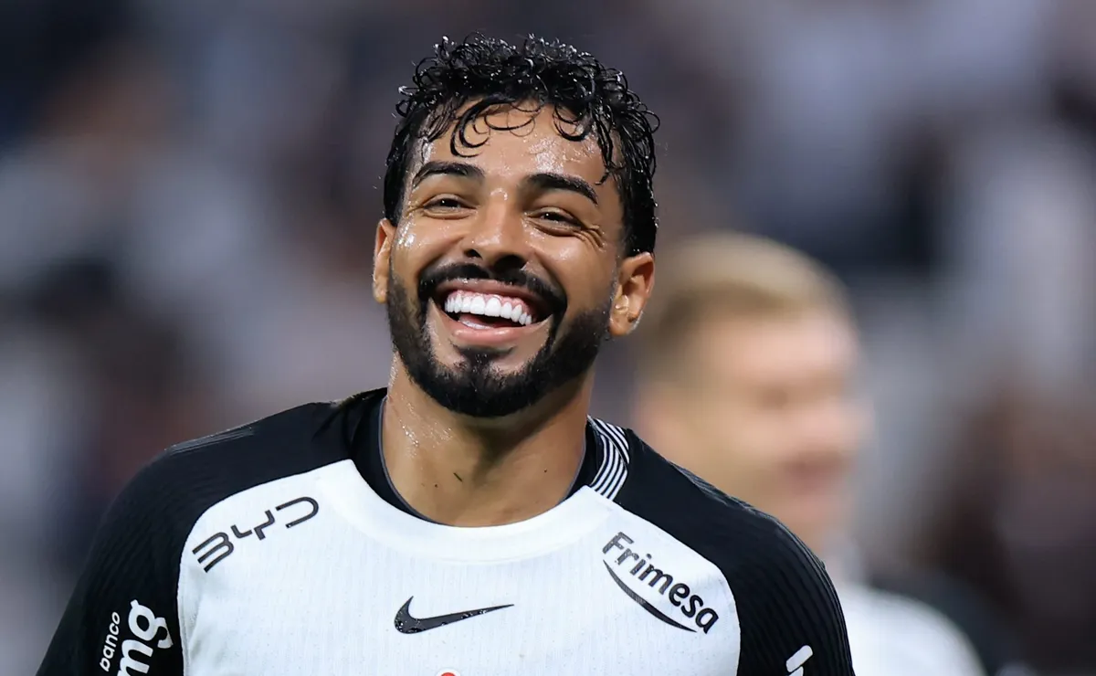 Corinthians planeja manter Matheus Bidu em 2027 após saídas encaminhadas de Angileri e Hugo Farias