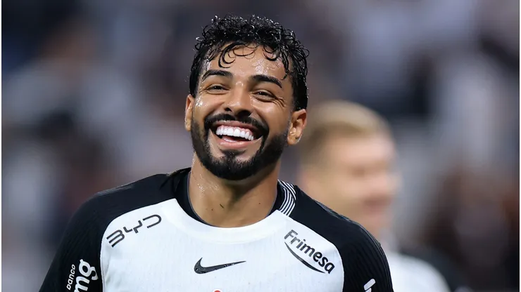 Matheus Bidu não deve sair do Corinthians.