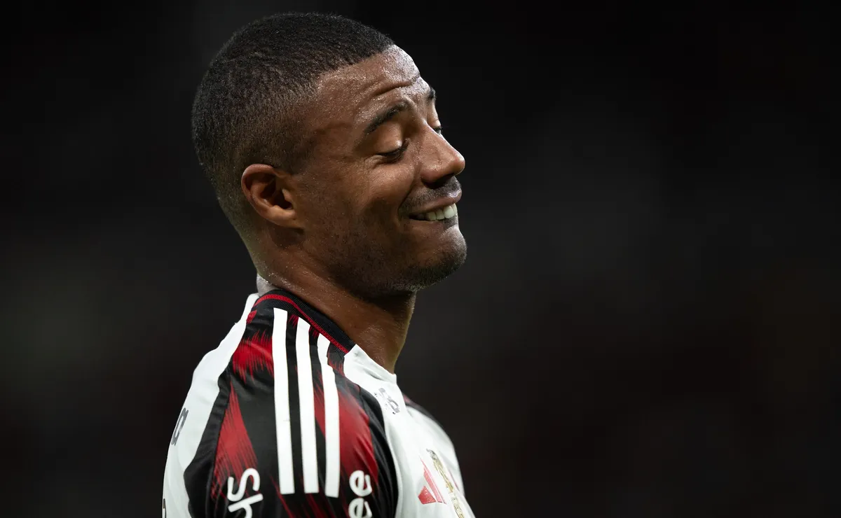 De La Cruz admite disputa acirrada por titularidade no Flamengo em boa fase