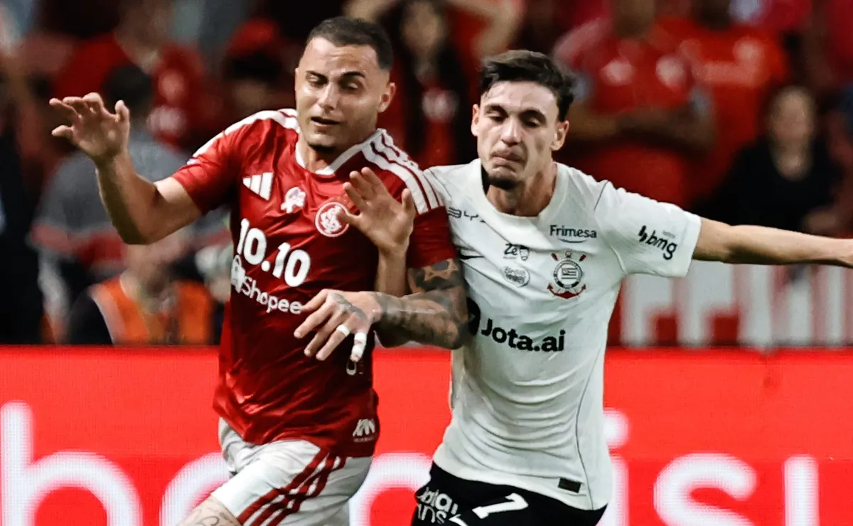 Internacional vence o Corinthians por 2 a 1 na estreia de Eduardo Baptista
