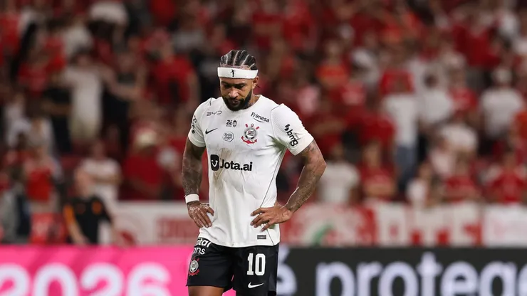 Corinthians perde para o Internacional e chega à sétima derrota - Foto: Pedro H. Tesch/Getty Images