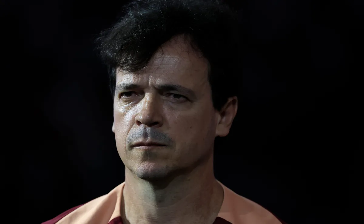 Opinião: Corinthians acerta em demissão de Diniz e demonstra amadorismo ao anunciar após a Data Fifa