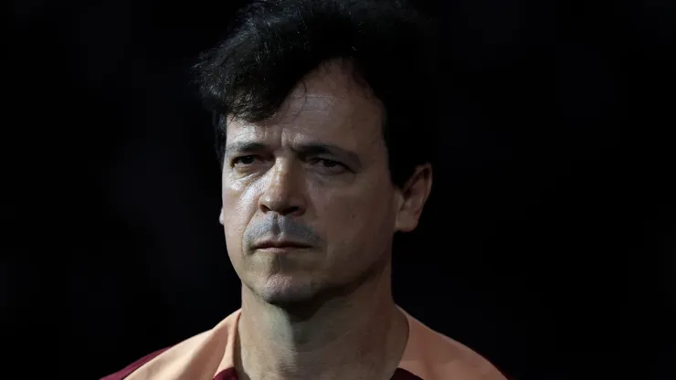 Fernando Diniz não é mais técnico do Corinthians.
