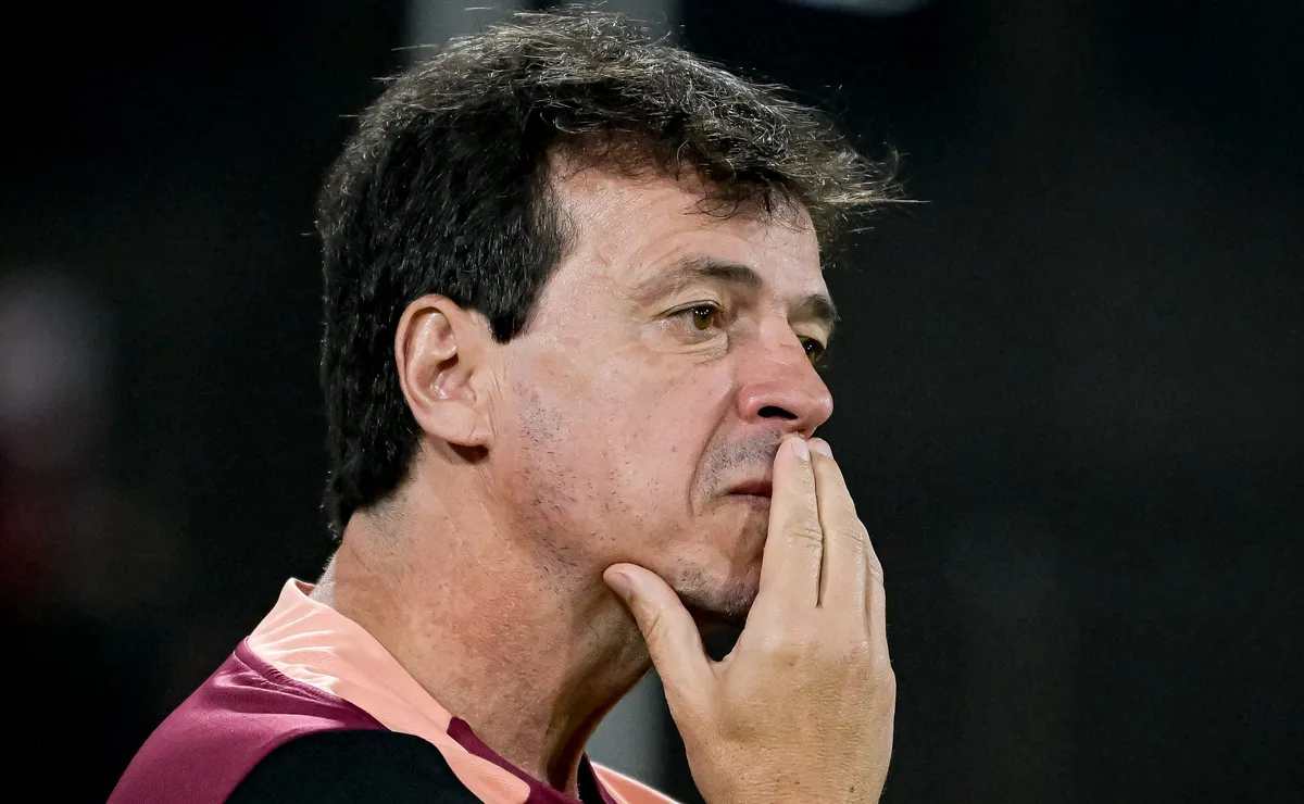 Palmeiras enfrentará Corinthians após demissão de um técnico pela 6ª vez neste Brasileirão