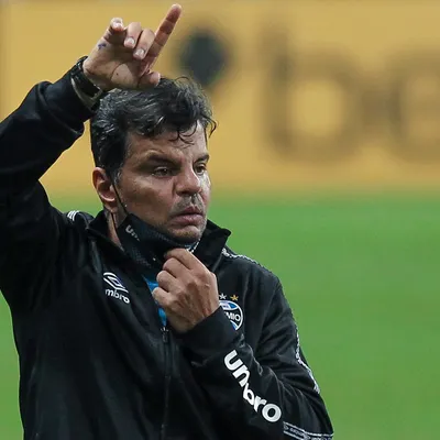 Auxiliar de Renato no Grêmio é preso em Porto Alegre