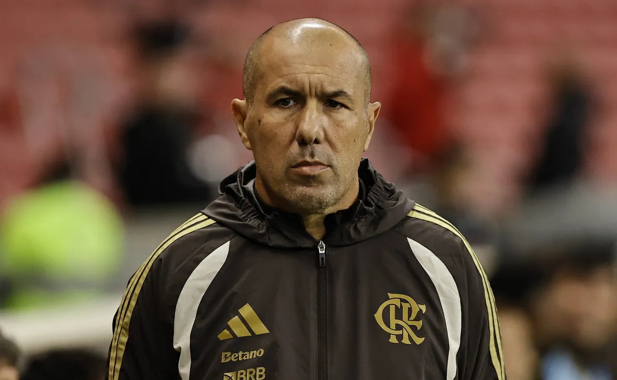 Leonardo Jardim definiu o Flamengo para enfrentar o Santos pelo Brasileirão