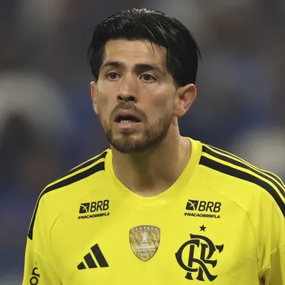 Rossi falha, Jorginho é expulso e Flamengo joga pontos fora no Brasileirão