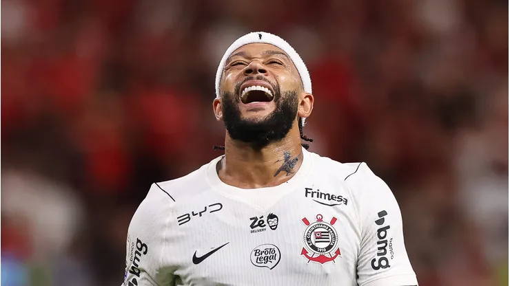Memphis Depay vem sendo constantemente criticado no Corinthians.