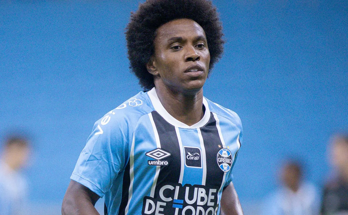 Santos nega interesse em Willian e não deve mais contratar reforços para a sequência do ano