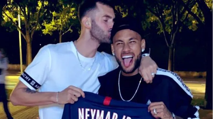 Baptistão e Neymar são amigos de longa data - Foto: Instagram/@leobaptistao.
