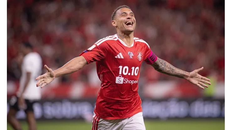 Alan Patrick vira esperança do Inter no Gre-Nal 455. Maxi Franzoi/AGIF.