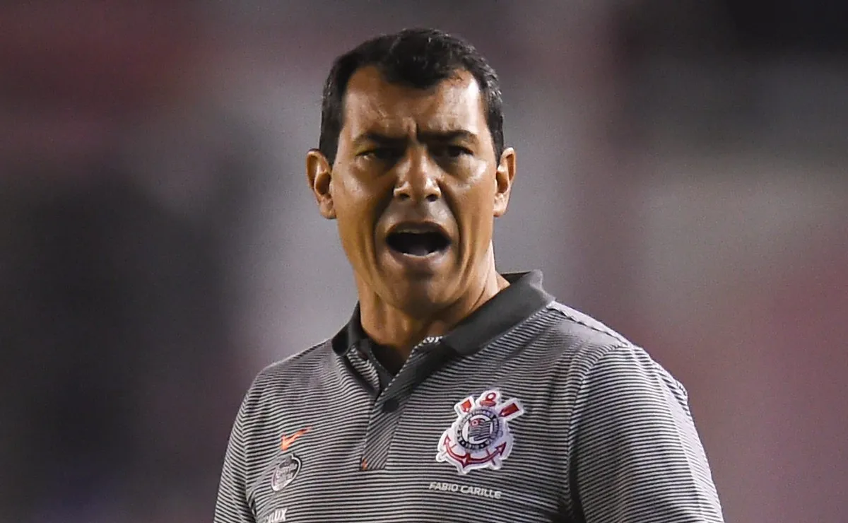 Opinião: Corinthians faz contato por Fábio Carille no desespero após negativa de Ramón Díaz e Sylvinho