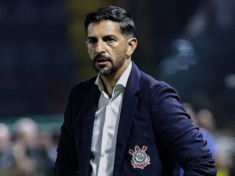Emiliano Díaz faz post oficial justificando recusa ao Corinthians