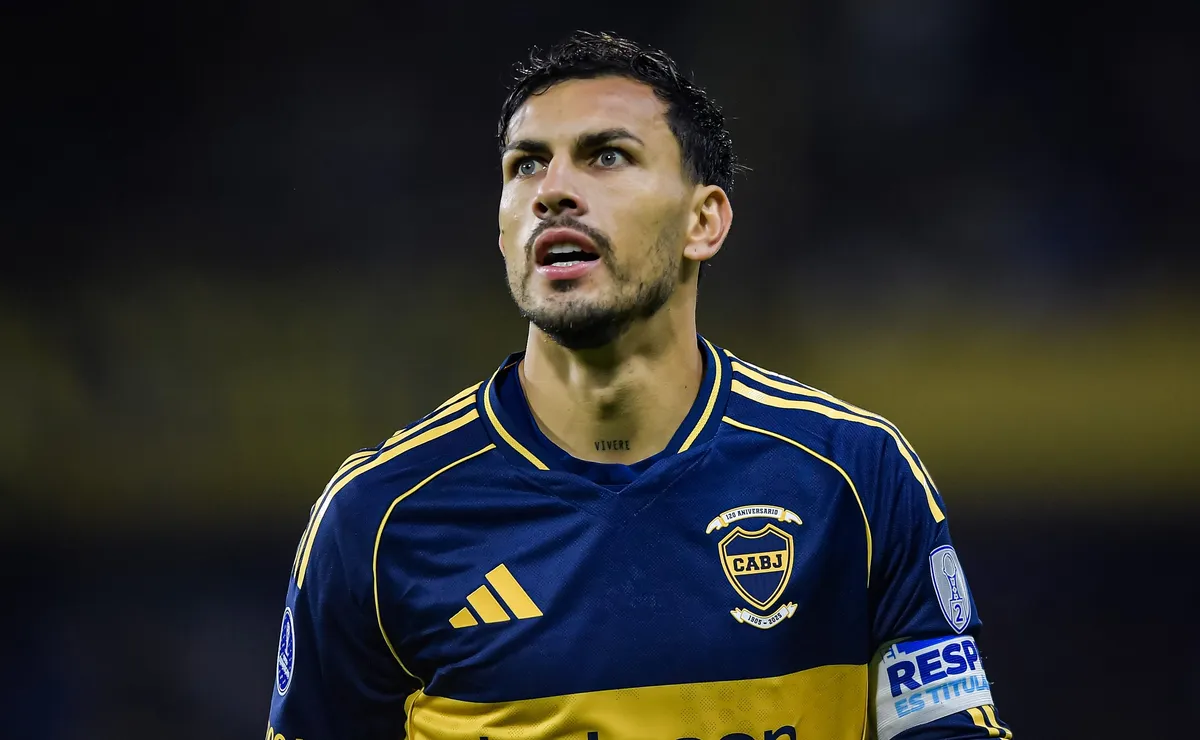Paredes sente lesão e vira desfalque do Boca Juniors contra o Vasco pela semifinal da Sul-Americana