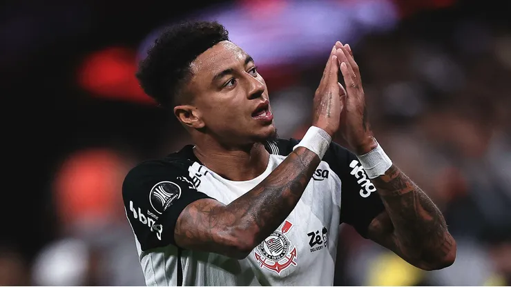 Lingard tem contrato apenas até o final de 2026.