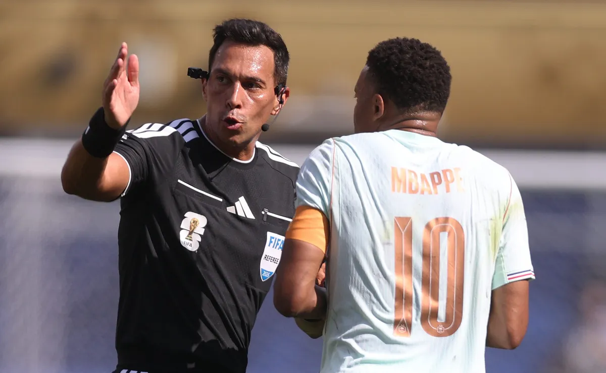 Conmebol confirma Facundo Tello para apitar Fluminense x Palmeiras pela Libertadores no Maracanã