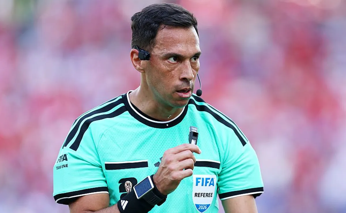 Fluminense x Palmeiras terá árbitro que expulsou 11 pessoas em jogo na Argentina