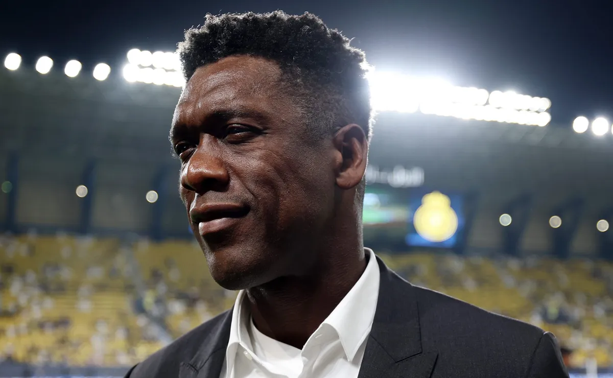 Palmeiras vê Corinthians fechar com Seedorf, porém técnico não estará no Nubank Parque