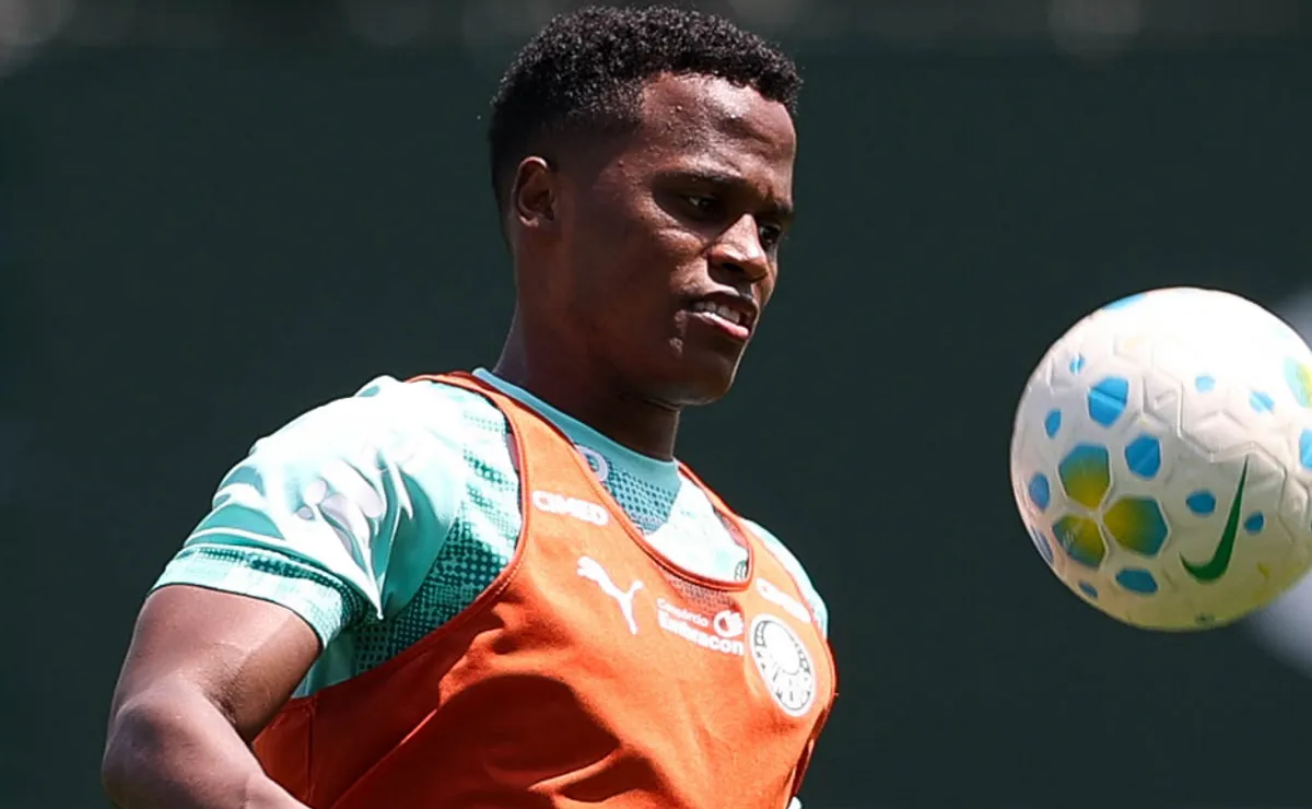 Arias redesenha o esquema do ataque, mas Palmeiras encara dilema tático no Derby