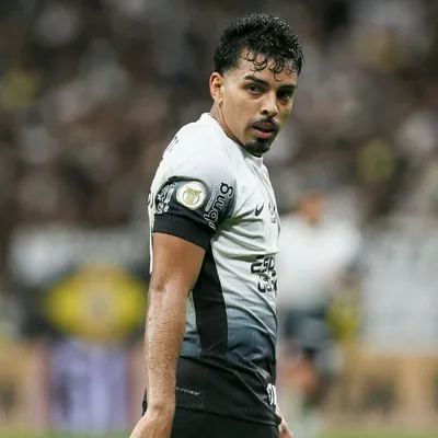Gol contra bizarro de Bidu complica Corinthians no Dérbi
