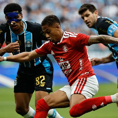 Grêmio reclama de pênalti e empata clássico contra o Inter