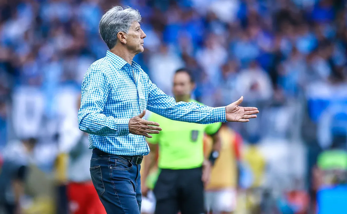 “A conta vai chegar se fizer a coisa errada”: Renato desabafa sobre elenco e reforços após empate no Gre-Nal 455