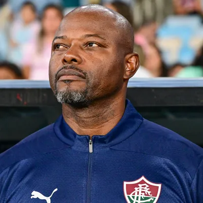 Marcão detona arbitragem no clássico e explica time misto do Fluminense