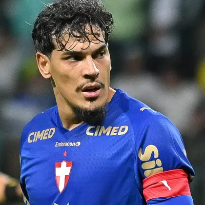 Suspensões de Gómez e Giay fazem Palmeiras recalcular descoberta tática
