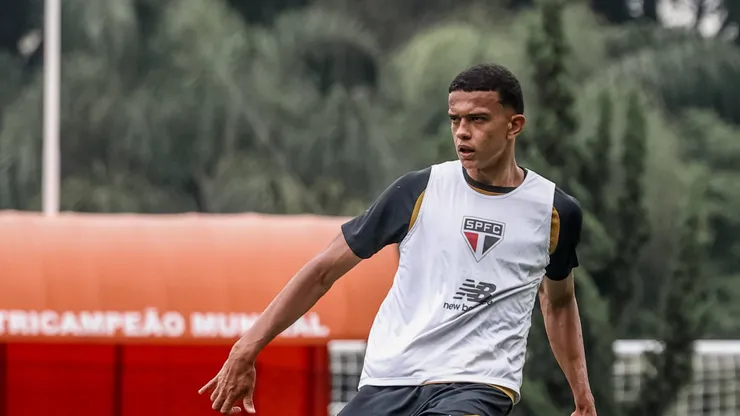 Zagueiro vem perdendo espaço - Foto: Erico Leonan / São Paulo FC