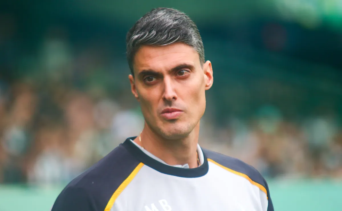 Matheus Bachi avalia início de trabalho no Botafogo e destaca evolução após empate