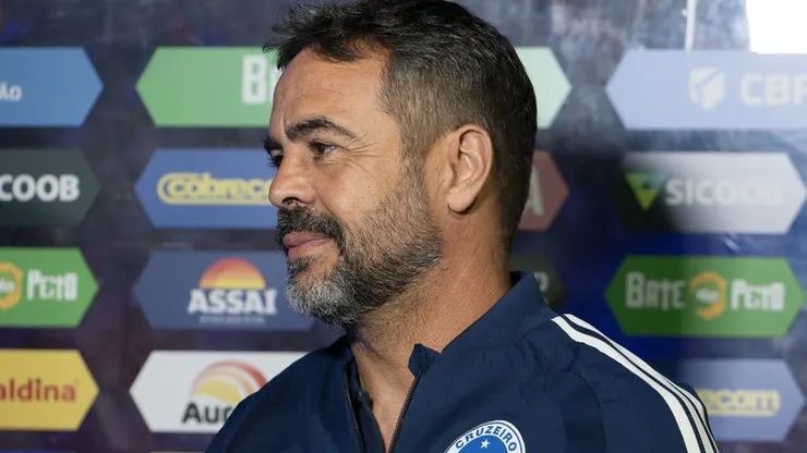 Artur Jorge, técnico do Cruzeiro